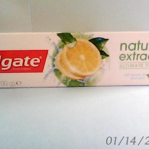 Colgate Natural Extract Ultimate Fresh (Lemon Oil &Aloe) T/P 75 ml