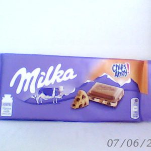 Milka Chips Ahoy Chocolate Bar 100g