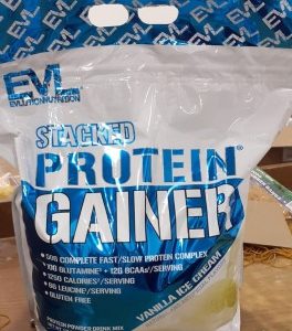Evlution Nutrition Stacked Protein Gainer (Vanilla Ice Cream ) Powder 5440g